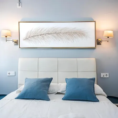Trendy Penthouse By The Bullring Daire