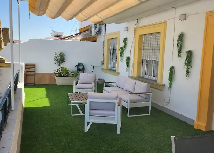 Trendy Penthouse By The Bullring *